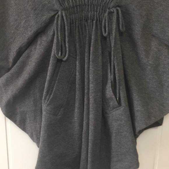 Ladies Fluent Life poncho - Picture 3 of 16